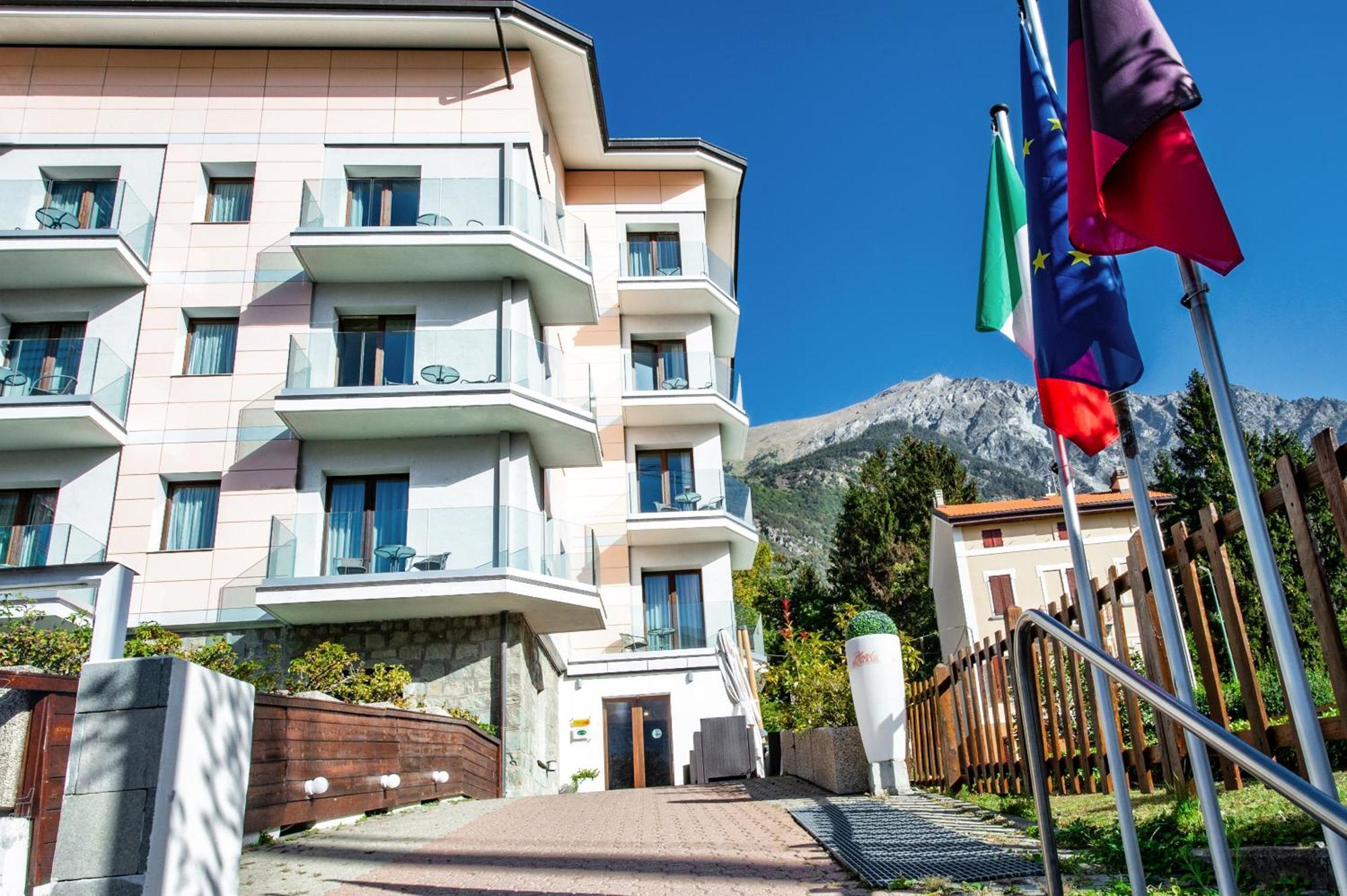 Hotel Au Soleil Saint-Vincent Eksteriør billede