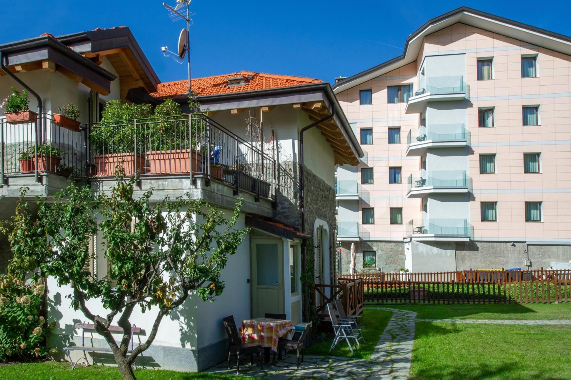 Hotel Au Soleil Saint-Vincent Eksteriør billede