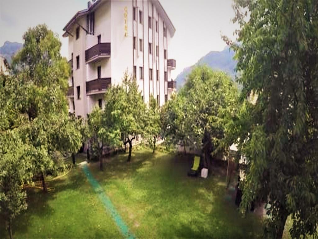 Hotel Au Soleil Saint-Vincent Eksteriør billede